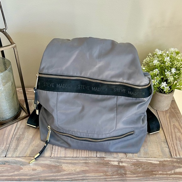 Steve Madden Gray & Black Backpack - Picture 13 of 13